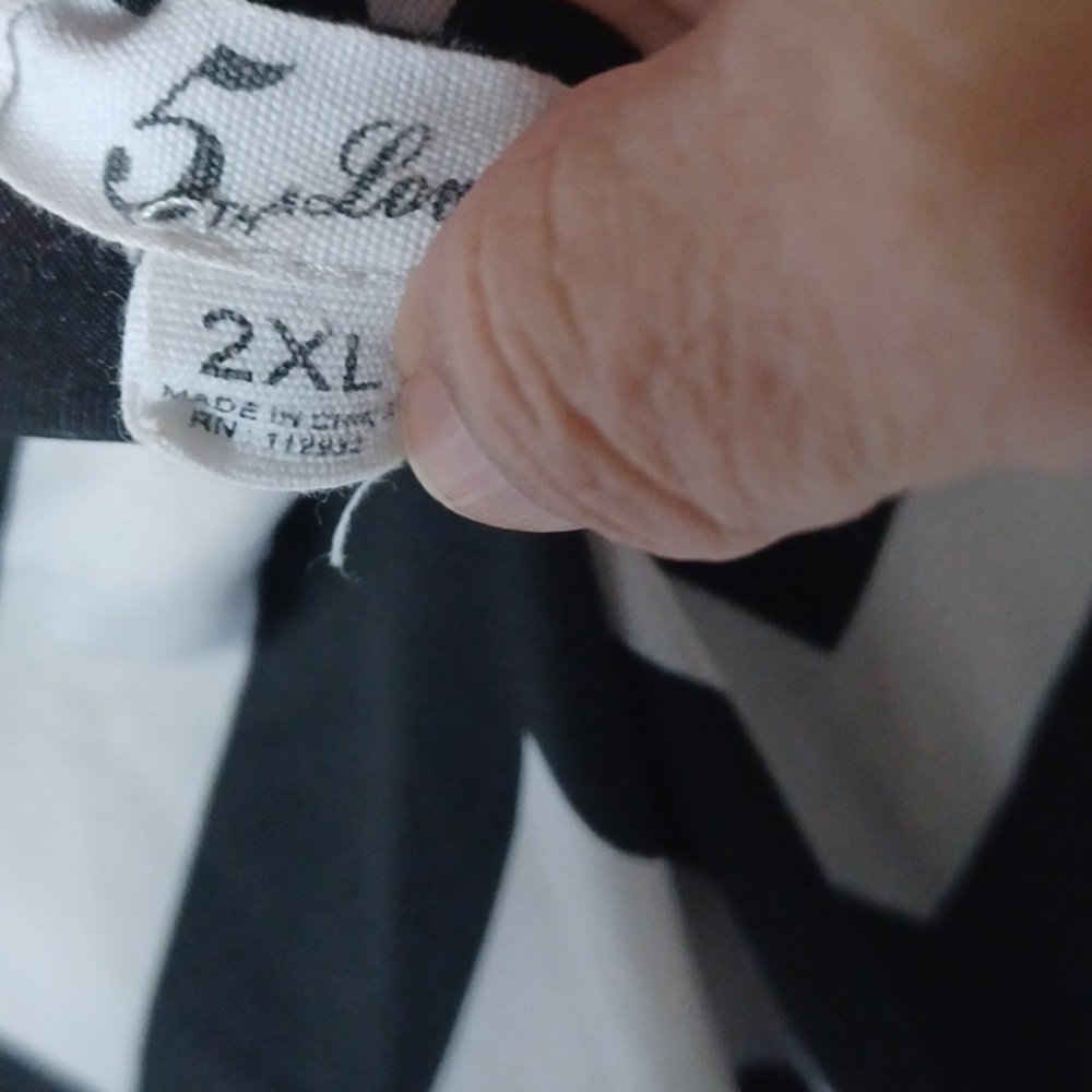 5th & Love Chevron dress, Black & Gray - Picture 4 of 5